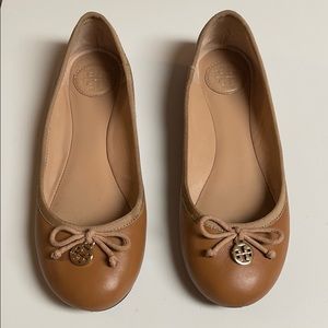 Tory Burch flats size 5.5 good used condition